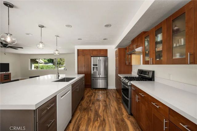 1532 Rainbow Dr., North Tustin, CA 92705