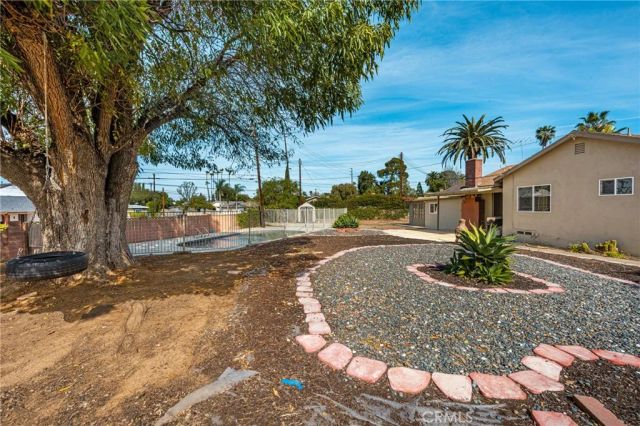 1532 Rainbow Dr., North Tustin, CA 92705