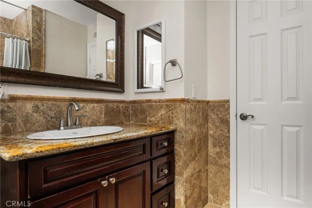 1532 Rainbow Dr., North Tustin, CA 92705