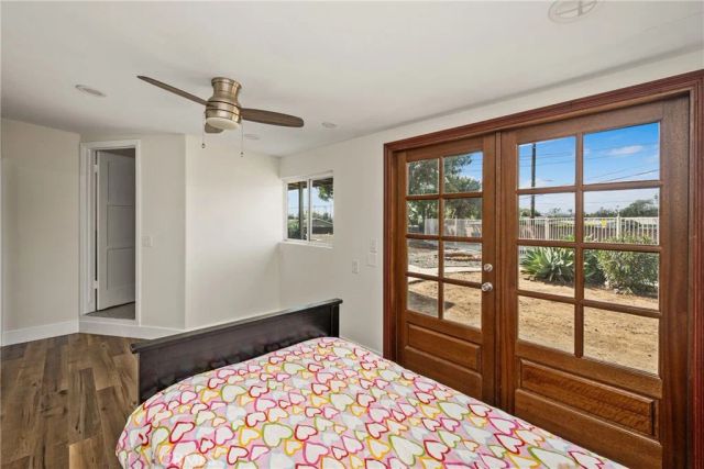 1532 Rainbow Dr., North Tustin, CA 92705