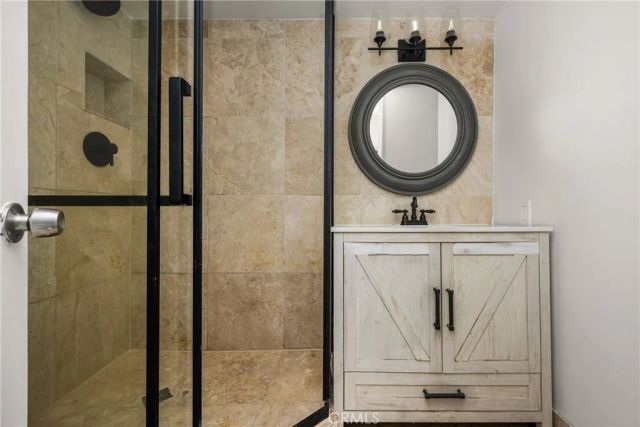 1532 Rainbow Dr., North Tustin, CA 92705