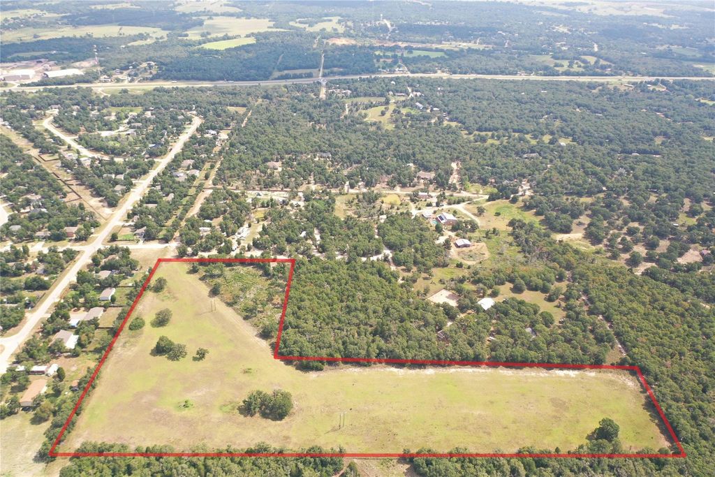 446 Las Lomas DR, Elgin, TX 78621