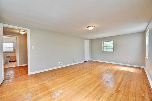 3401 Ferncroft Drive, Cincinnati, OH 45211