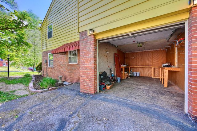 3401 Ferncroft Drive, Cincinnati, OH 45211