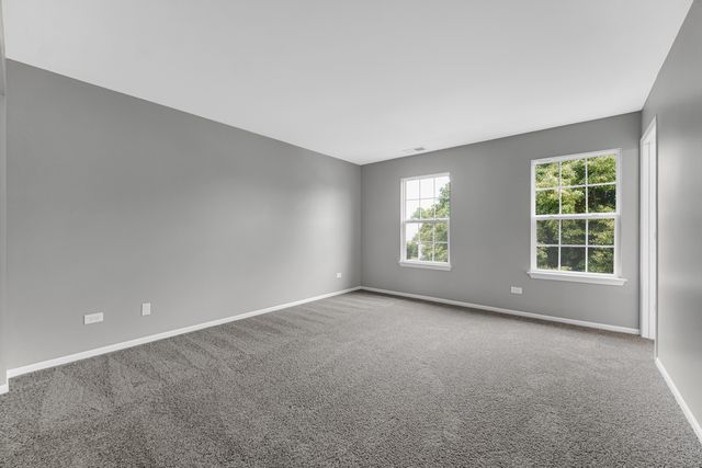615 RED BARN Trail, Bolingbrook, IL 60490