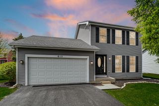 615 RED BARN Trail, Bolingbrook, IL 60490