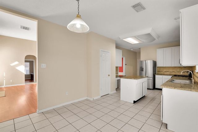 4211 Torrey Creek Lane, Houston, TX 77014