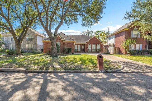 4211 Torrey Creek Lane, Houston, TX 77014