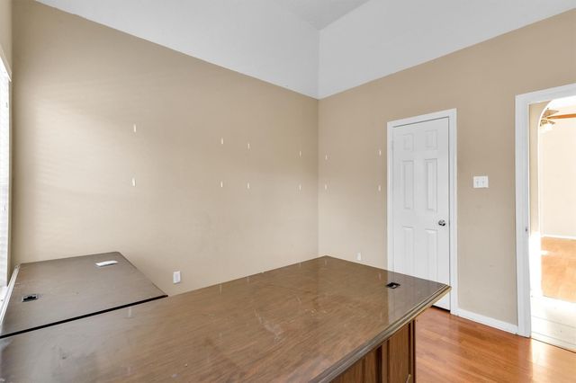 4211 Torrey Creek Lane, Houston, TX 77014