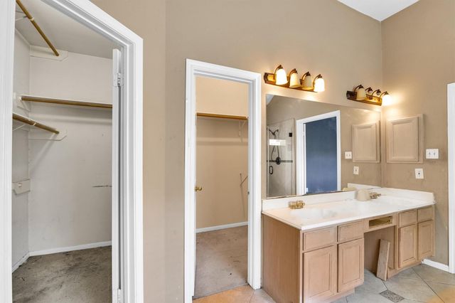 4211 Torrey Creek Lane, Houston, TX 77014