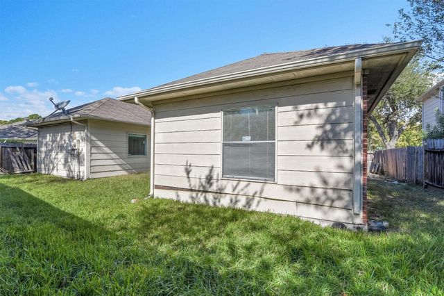 4211 Torrey Creek Lane, Houston, TX 77014