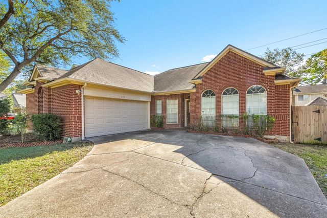 4211 Torrey Creek Lane, Houston, TX 77014