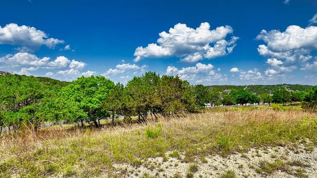 565 Stablewood Dr # 11, Kerrville, TX 78028