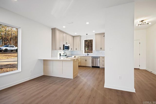 2100 Junior Deputy Road, Little Rock, AR 72205