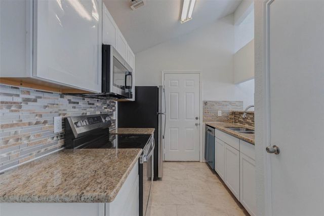 5210 Shirley Street, Baytown, TX 77521