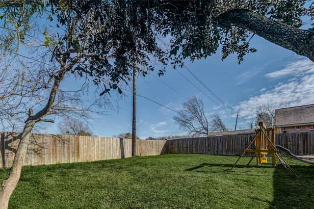 5210 Shirley Street, Baytown, TX 77521