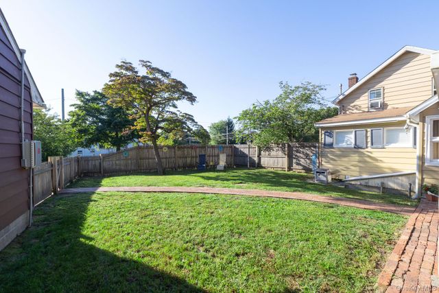 455 Montauk Highway, Eastport, NY 11941