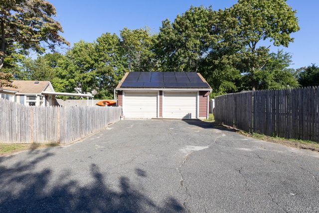 455 Montauk Highway, Eastport, NY 11941