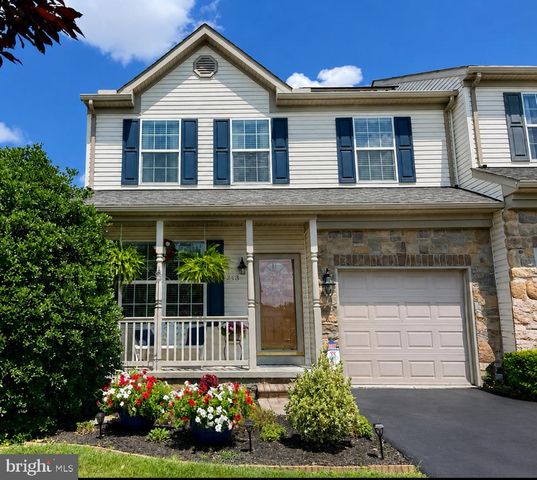 243 MAPLE DR, Hanover, PA 17331