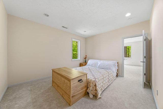 2099 E Clear Lake Road, Buchanan, MI 49107