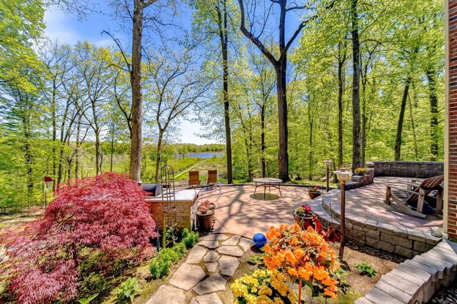 2099 E Clear Lake Road, Buchanan, MI 49107