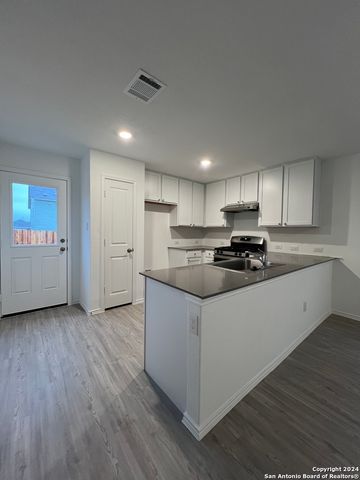 9904 Wye Mill, San Antonio, TX 78254