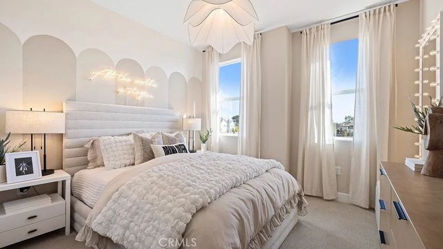 812 Sonia, Irvine, CA 92618