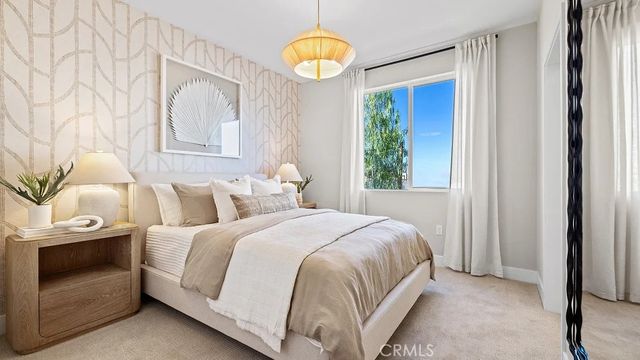 812 Sonia, Irvine, CA 92618