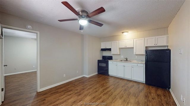 500 Foch Street 13, Bryan, TX 77801