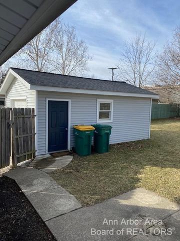 407 N Harris Street, Saline, MI 48176