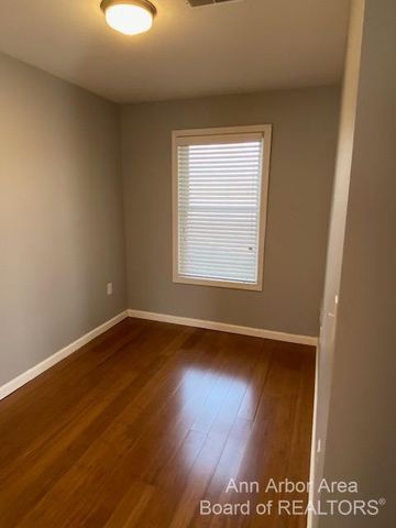 407 N Harris Street, Saline, MI 48176