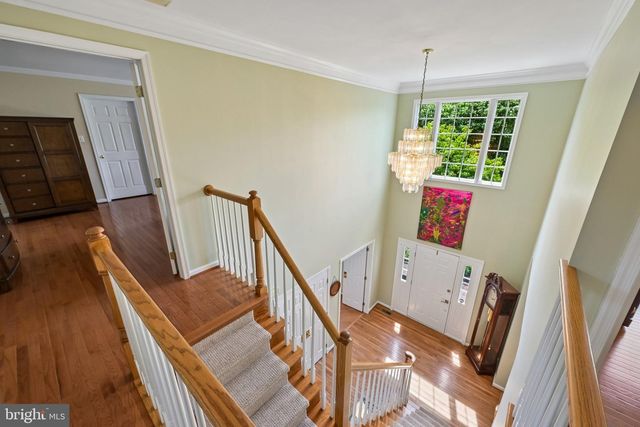18 APPLE ORCHARD RD, Moorestown, NJ 08057