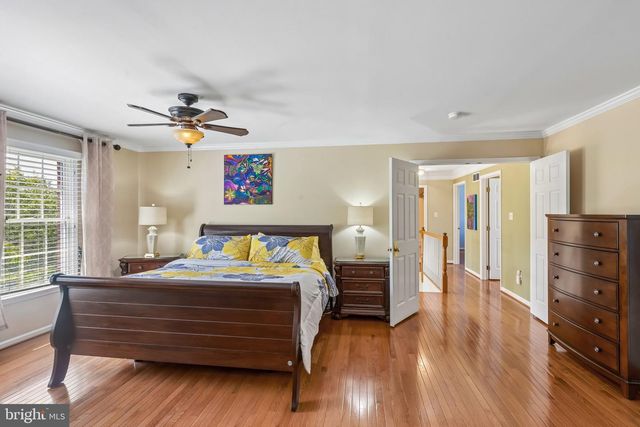 18 APPLE ORCHARD RD, Moorestown, NJ 08057