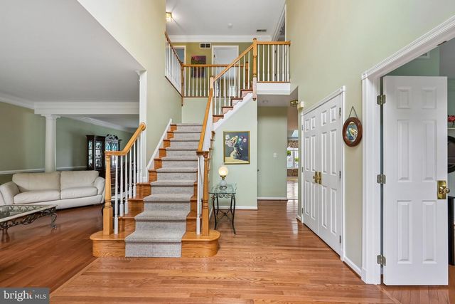 18 APPLE ORCHARD RD, Moorestown, NJ 08057