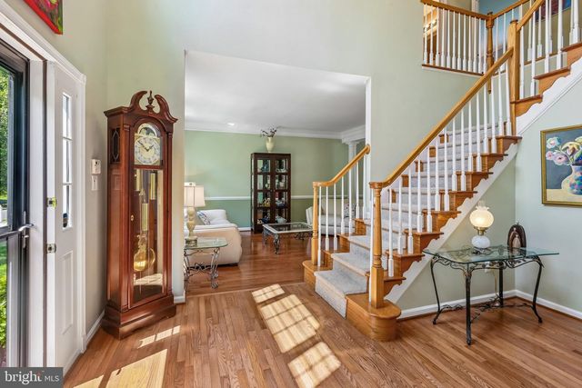 18 APPLE ORCHARD RD, Moorestown, NJ 08057