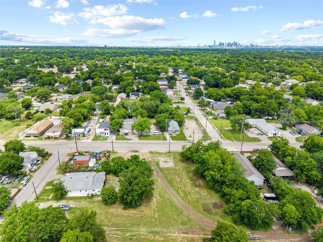 2512 E Ann Arbor Avenue, Dallas, TX 75216