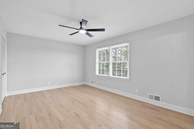 2802 Lakeview Court, Buford, GA 30519