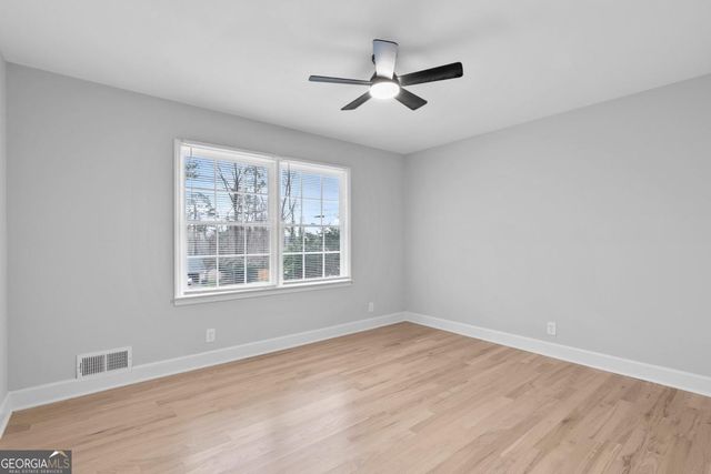 2802 Lakeview Court, Buford, GA 30519