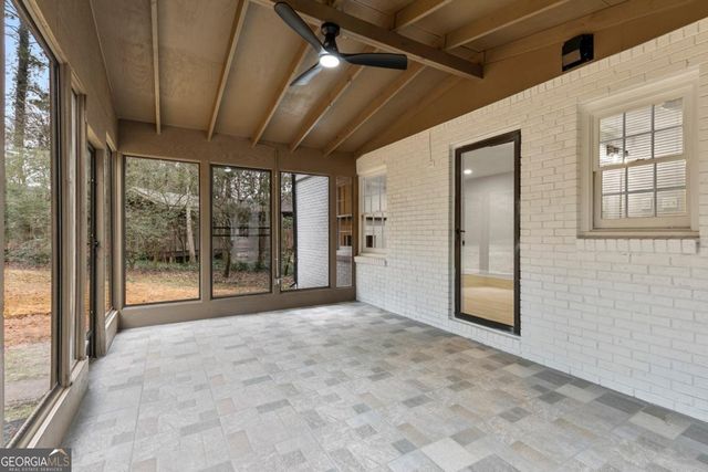 2802 Lakeview Court, Buford, GA 30519