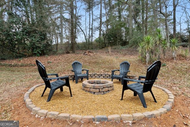 2802 Lakeview Court, Buford, GA 30519