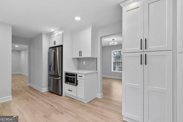 2802 Lakeview Court, Buford, GA 30519