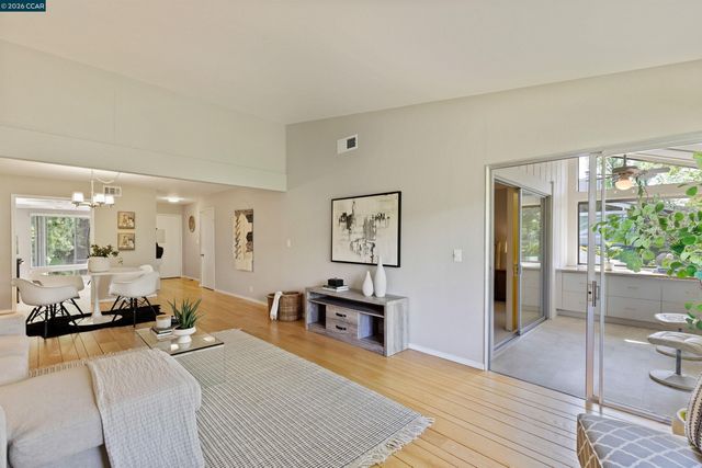 2055 Cactus Ct 3, Walnut Creek, CA 94595