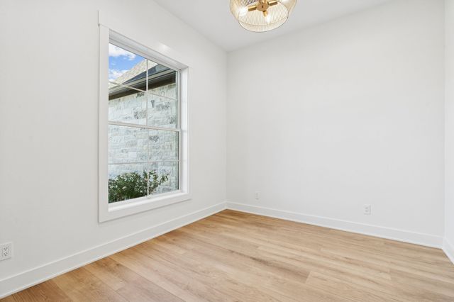 8008 Ben Day Murrin Road N, Fort Worth, TX 76126