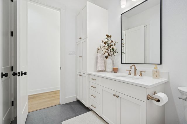 8008 Ben Day Murrin Road N, Fort Worth, TX 76126