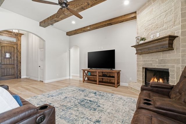 664 Winkler Way, Springtown, TX 76082