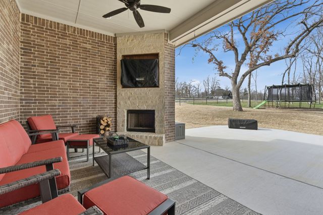 664 Winkler Way, Springtown, TX 76082