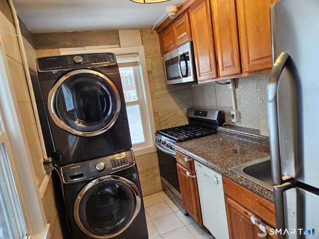 340 Success Avenue Building 89, Apt 11, Bridgeport, CT 06610