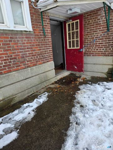 340 Success Avenue Building 89, Apt 11, Bridgeport, CT 06610