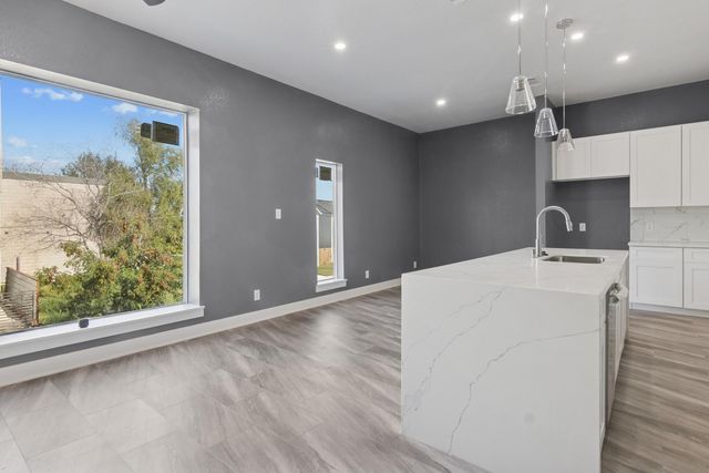 4704 Ward Street, Houston, TX 77021