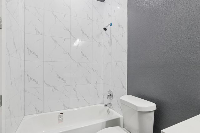 4704 Ward Street, Houston, TX 77021